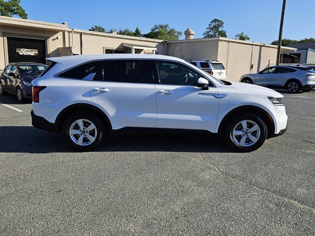 used 2022 Kia Sorento car, priced at $21,570