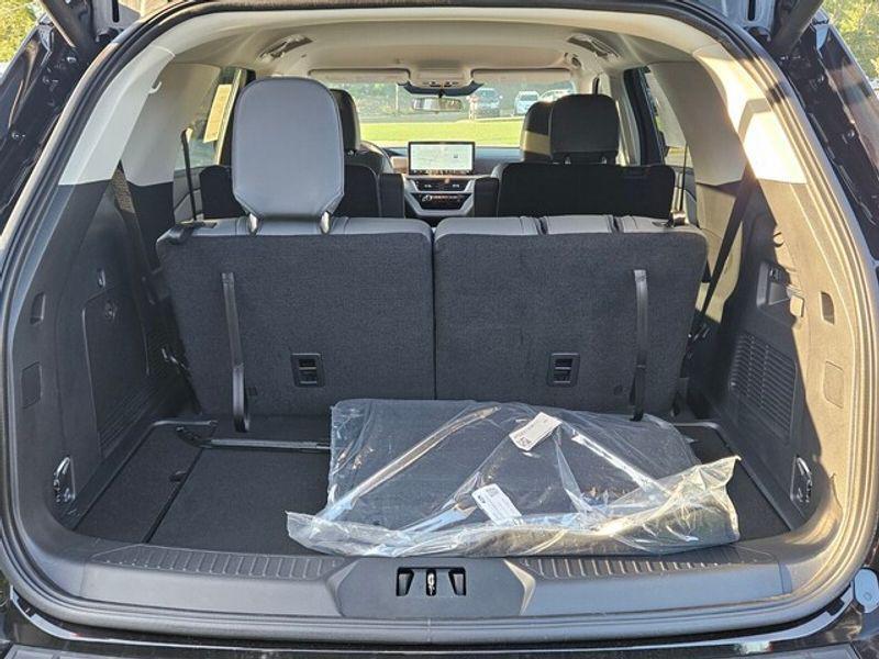new 2025 Ford Explorer car, priced at $42,620