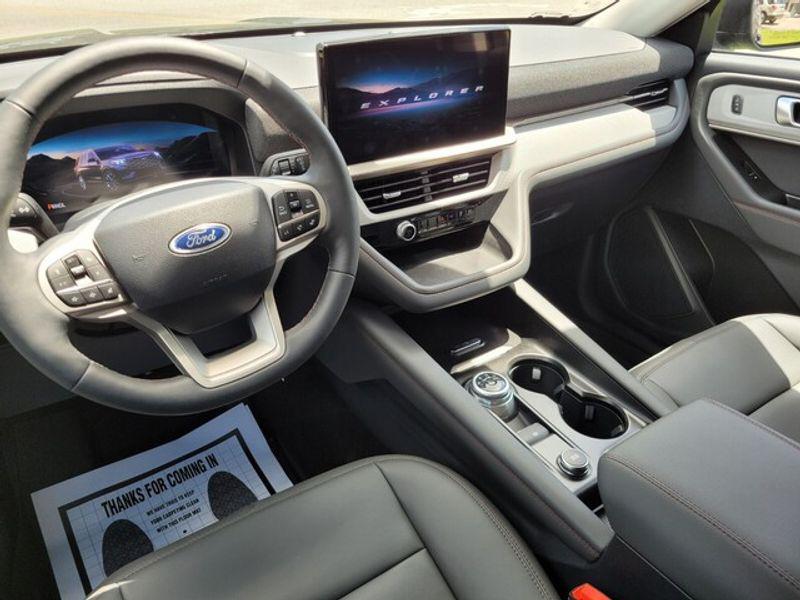new 2025 Ford Explorer car, priced at $46,999