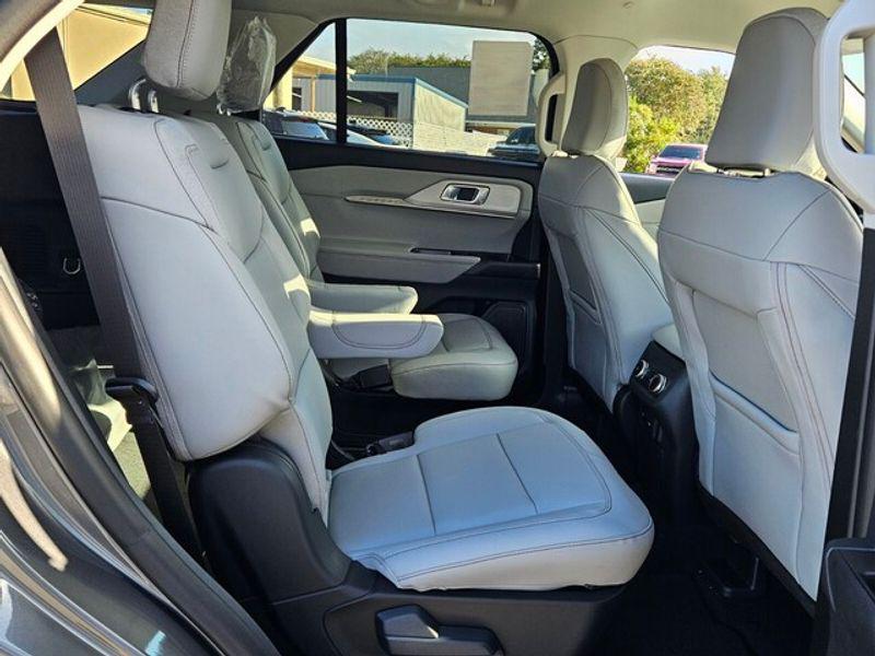 new 2025 Ford Explorer car, priced at $42,944