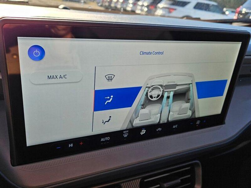 new 2025 Ford Maverick car, priced at $28,068