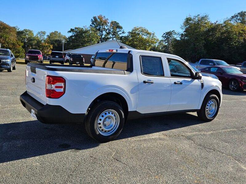 new 2025 Ford Maverick car, priced at $28,068