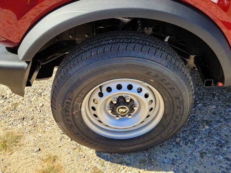 new 2025 Ford Bronco car, priced at $40,880