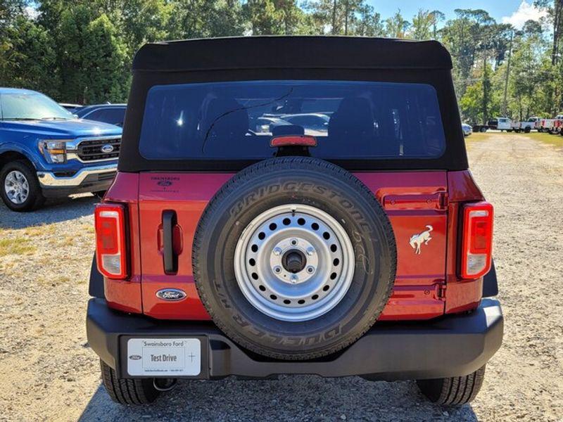 new 2025 Ford Bronco car, priced at $40,880