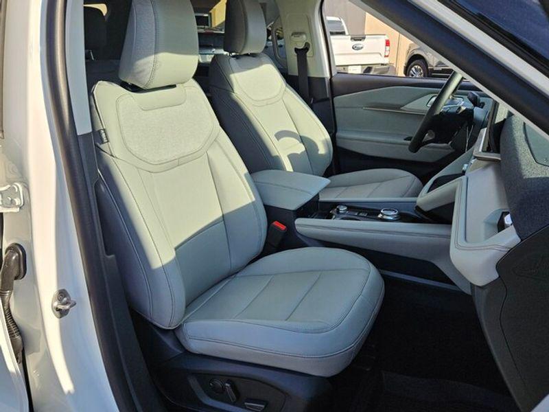 new 2025 Ford Explorer car, priced at $42,975