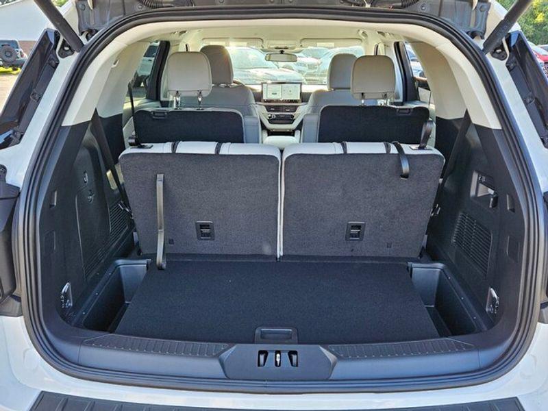 new 2025 Ford Explorer car, priced at $42,975