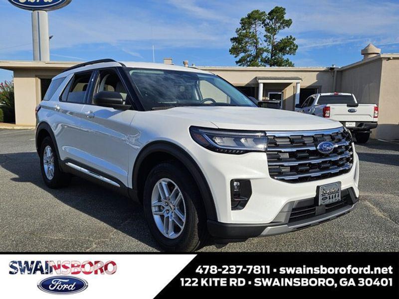 new 2025 Ford Explorer car, priced at $42,975