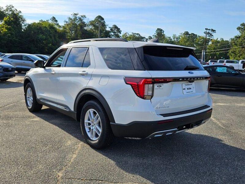 new 2025 Ford Explorer car, priced at $42,975