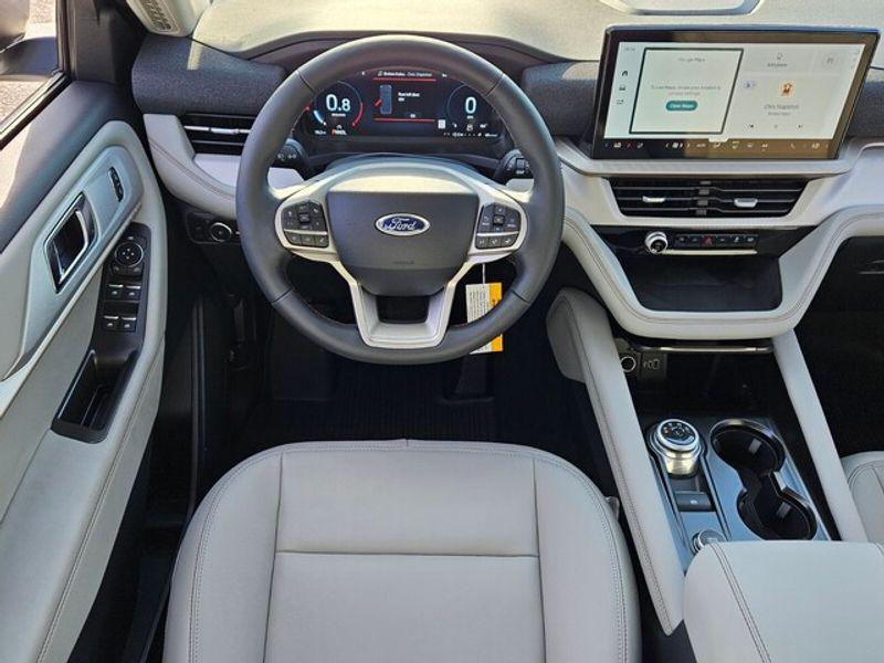 new 2025 Ford Explorer car, priced at $42,975