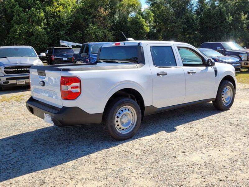 new 2025 Ford Maverick car, priced at $28,949