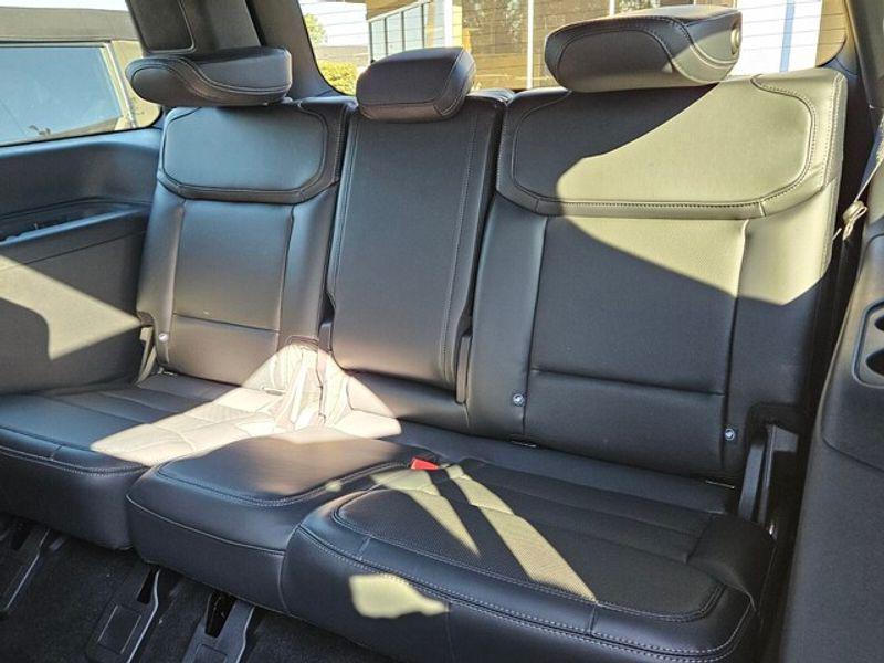 new 2025 Ford Expedition car, priced at $83,479