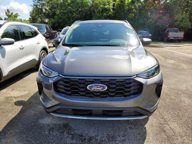 new 2025 Ford Escape car, priced at $29,379