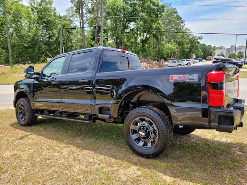 new 2025 Ford F-250 car, priced at $66,295