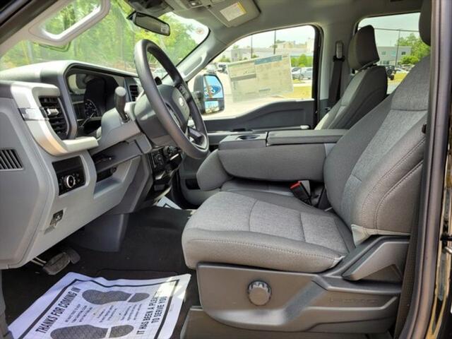 new 2025 Ford F-250 car, priced at $70,399