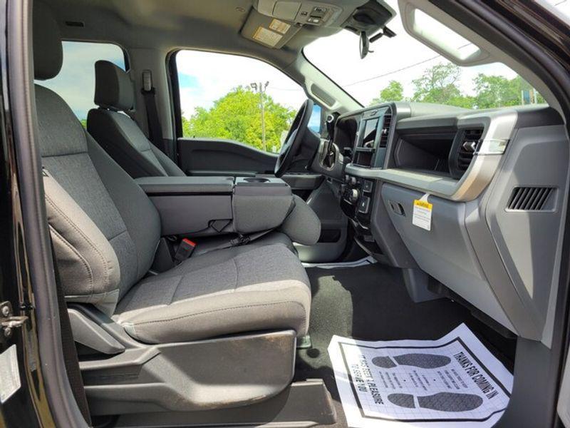 new 2025 Ford F-250 car, priced at $66,295