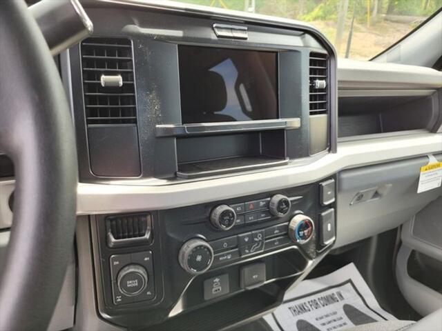 new 2025 Ford F-250 car, priced at $70,399