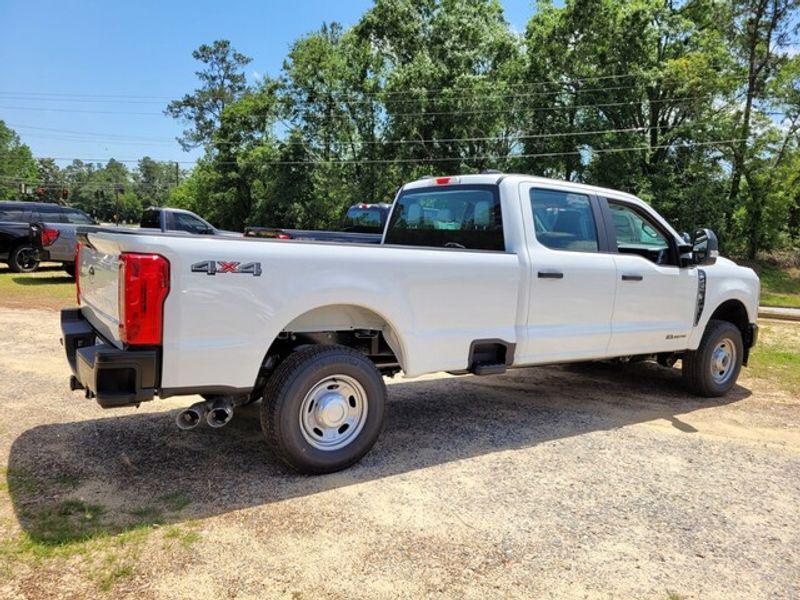 new 2025 Ford F-250 car, priced at $60,495