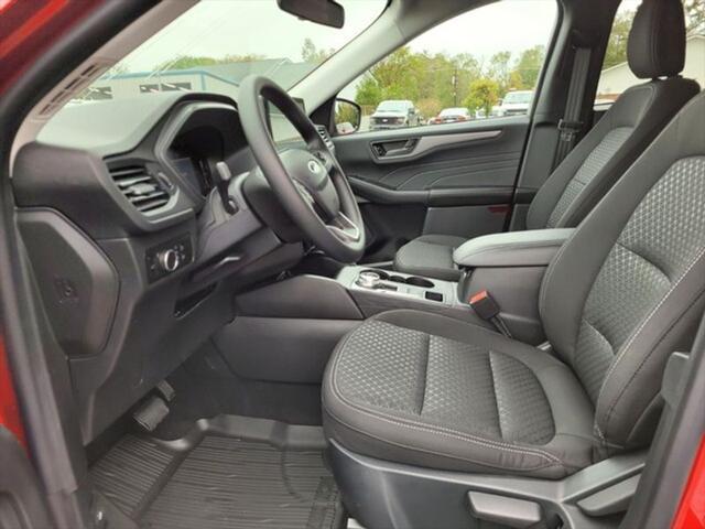new 2025 Ford Escape car, priced at $29,400
