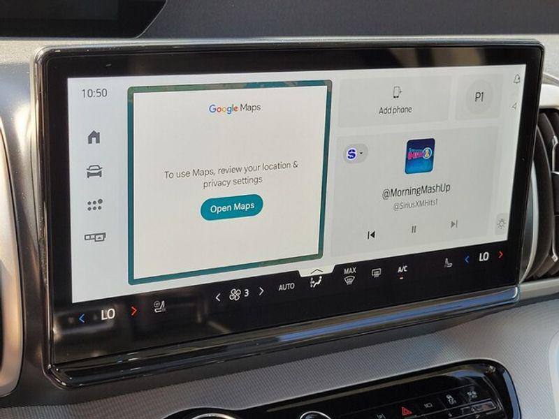 new 2025 Ford Expedition car, priced at $67,995