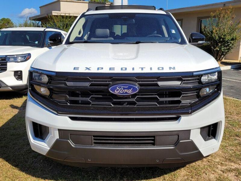 new 2025 Ford Expedition car, priced at $67,995