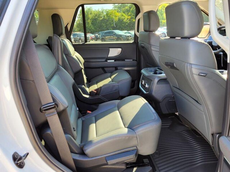 new 2025 Ford Expedition car, priced at $67,995