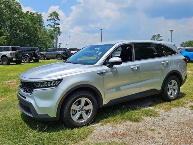 used 2022 Kia Sorento car, priced at $22,995