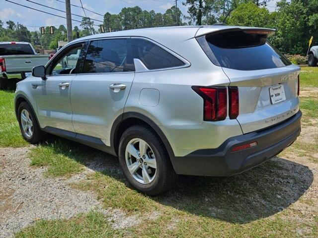 used 2022 Kia Sorento car, priced at $22,995