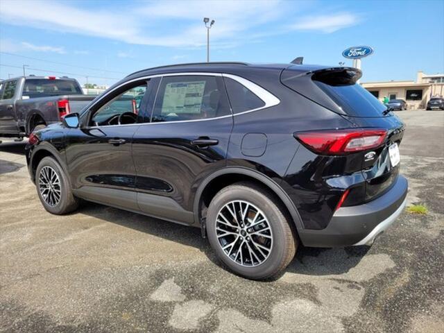 new 2025 Ford Escape PHEV car, priced at $32,495