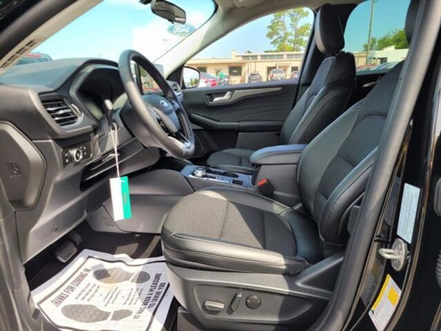 new 2025 Ford Escape PHEV car, priced at $32,495