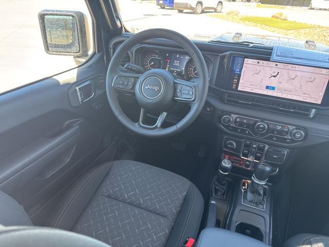 new 2025 Jeep Gladiator car, priced at $47,199