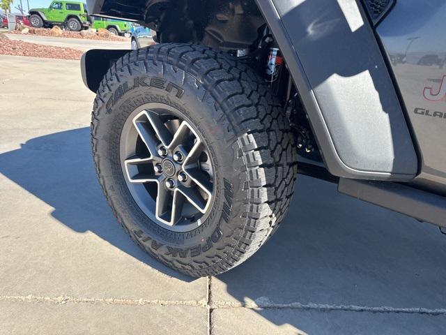 new 2025 Jeep Gladiator car, priced at $47,199