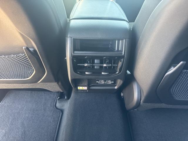 new 2025 Jeep Grand Cherokee car, priced at $37,899