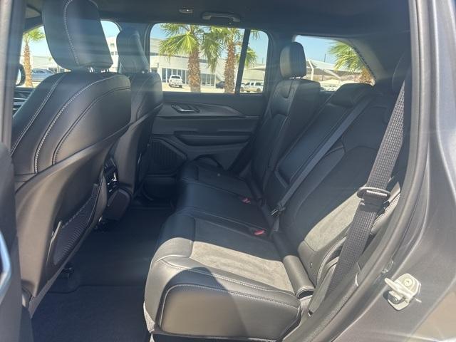 new 2025 Jeep Grand Cherokee car, priced at $37,899