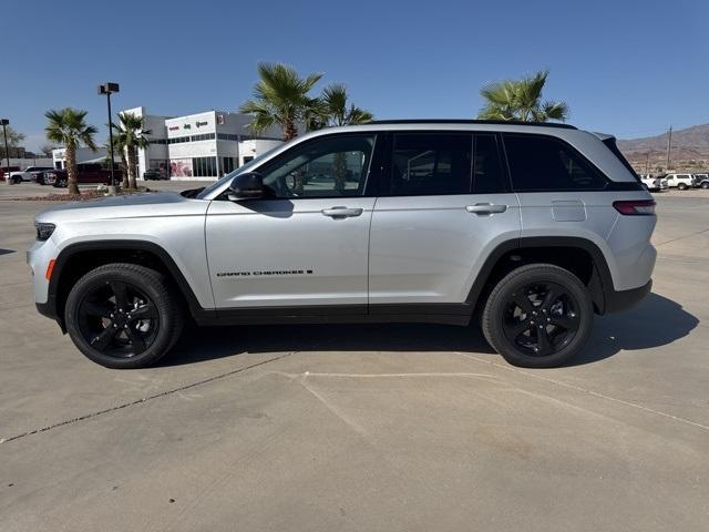 new 2025 Jeep Grand Cherokee car, priced at $44,599
