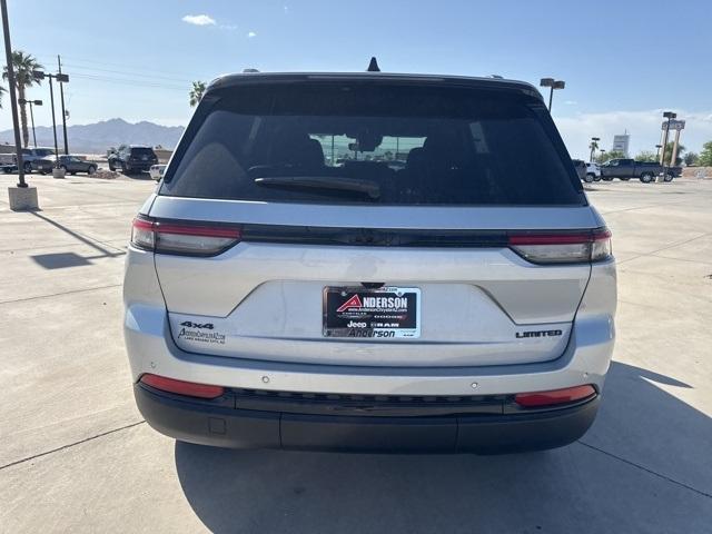 new 2025 Jeep Grand Cherokee car, priced at $44,599