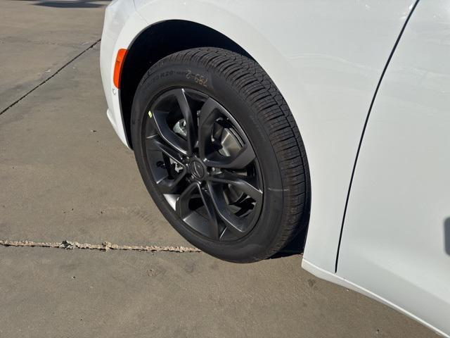 new 2026 Chrysler Pacifica car, priced at $38,999