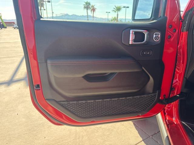 new 2025 Jeep Wrangler car, priced at $57,999