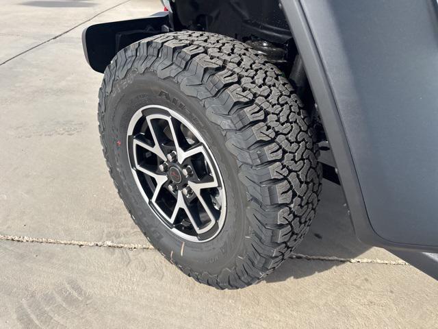 new 2026 Jeep Wrangler car, priced at $48,299