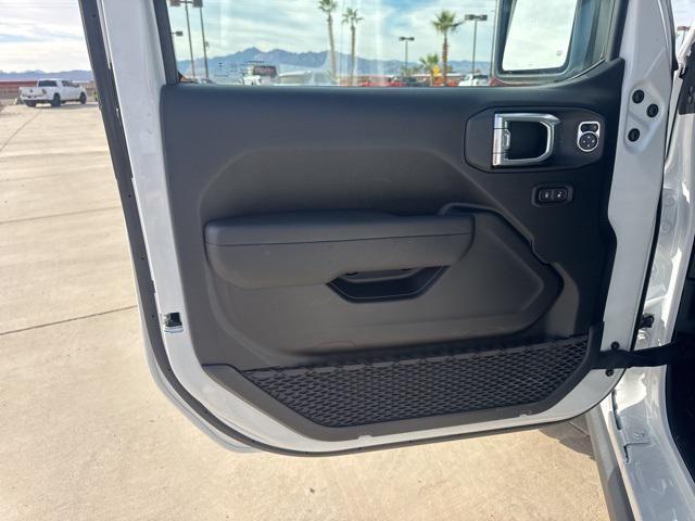 new 2026 Jeep Wrangler car, priced at $48,299