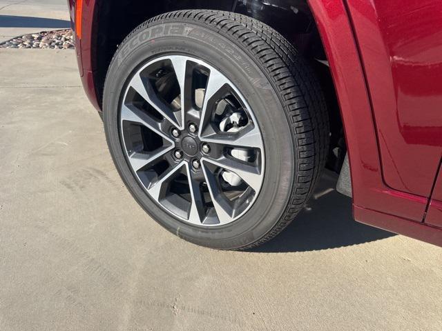 new 2025 Jeep Grand Cherokee car, priced at $54,499