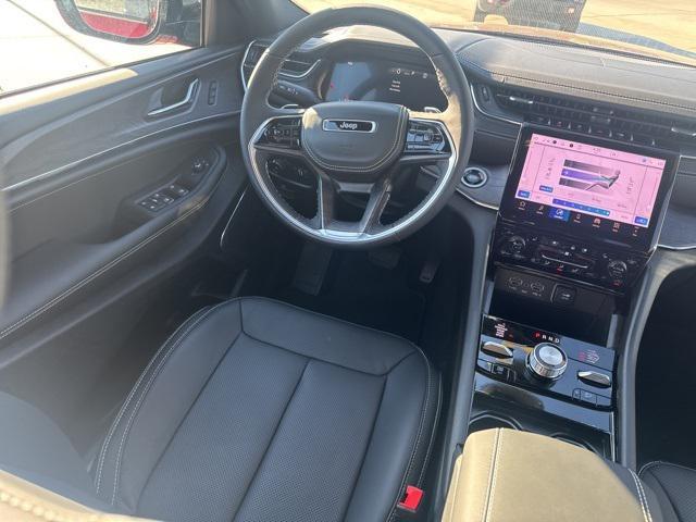 new 2025 Jeep Grand Cherokee car, priced at $54,499