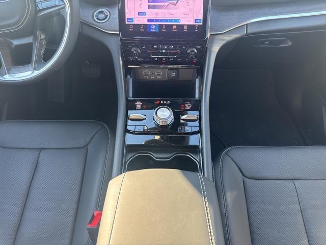 new 2025 Jeep Grand Cherokee car, priced at $54,499