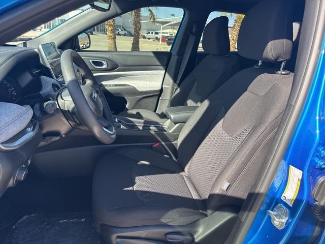new 2025 Jeep Compass car, priced at $27,499