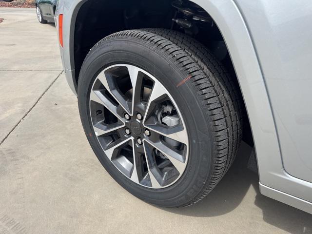 new 2025 Jeep Grand Cherokee car, priced at $56,799