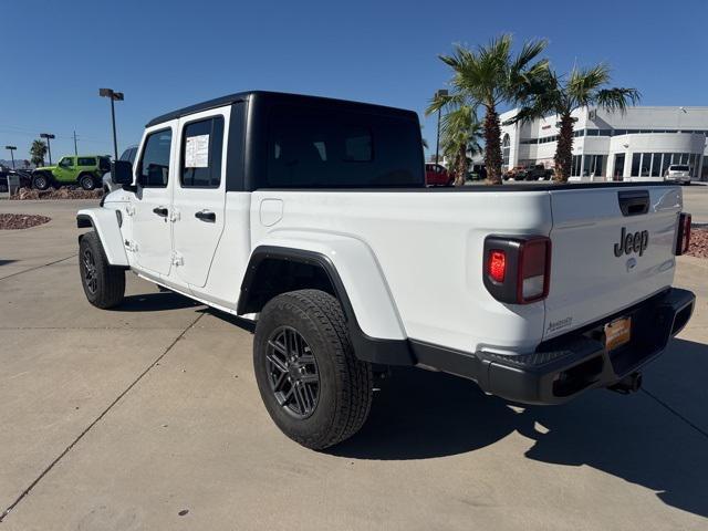 used 2024 Jeep Gladiator car, priced at $34,917