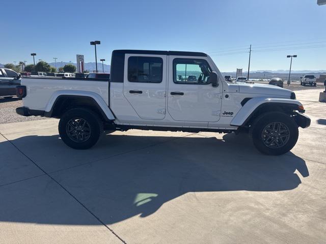 used 2024 Jeep Gladiator car, priced at $34,917