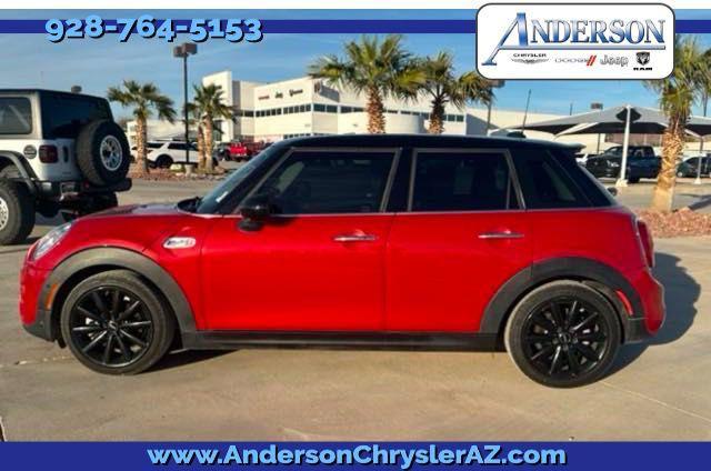 used 2018 MINI Hardtop car, priced at $18,636