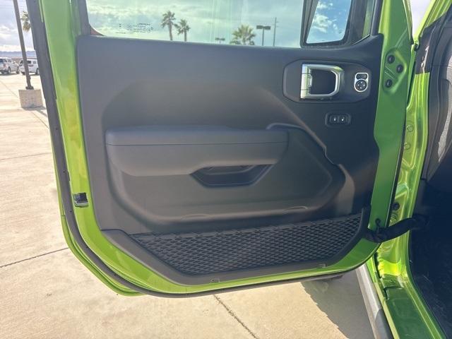 new 2025 Jeep Wrangler car, priced at $51,999