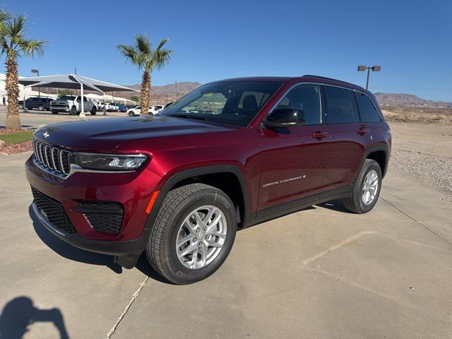 new 2025 Jeep Grand Cherokee car, priced at $40,915