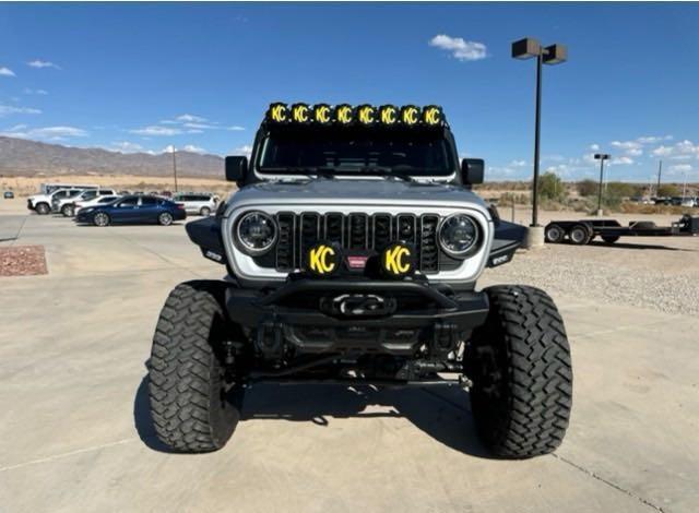 new 2024 Jeep Gladiator car, priced at $89,896
